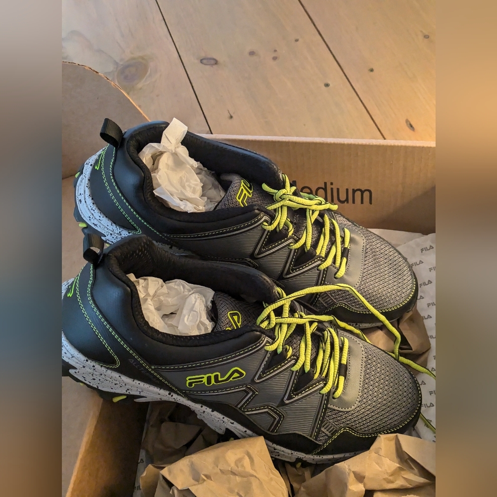 FILA Men's Sneakers in 11.5 Like New One Try-on